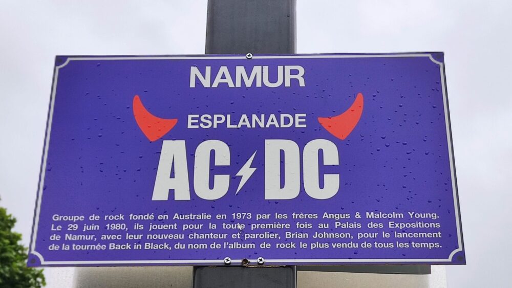 Esplanade AC/DC