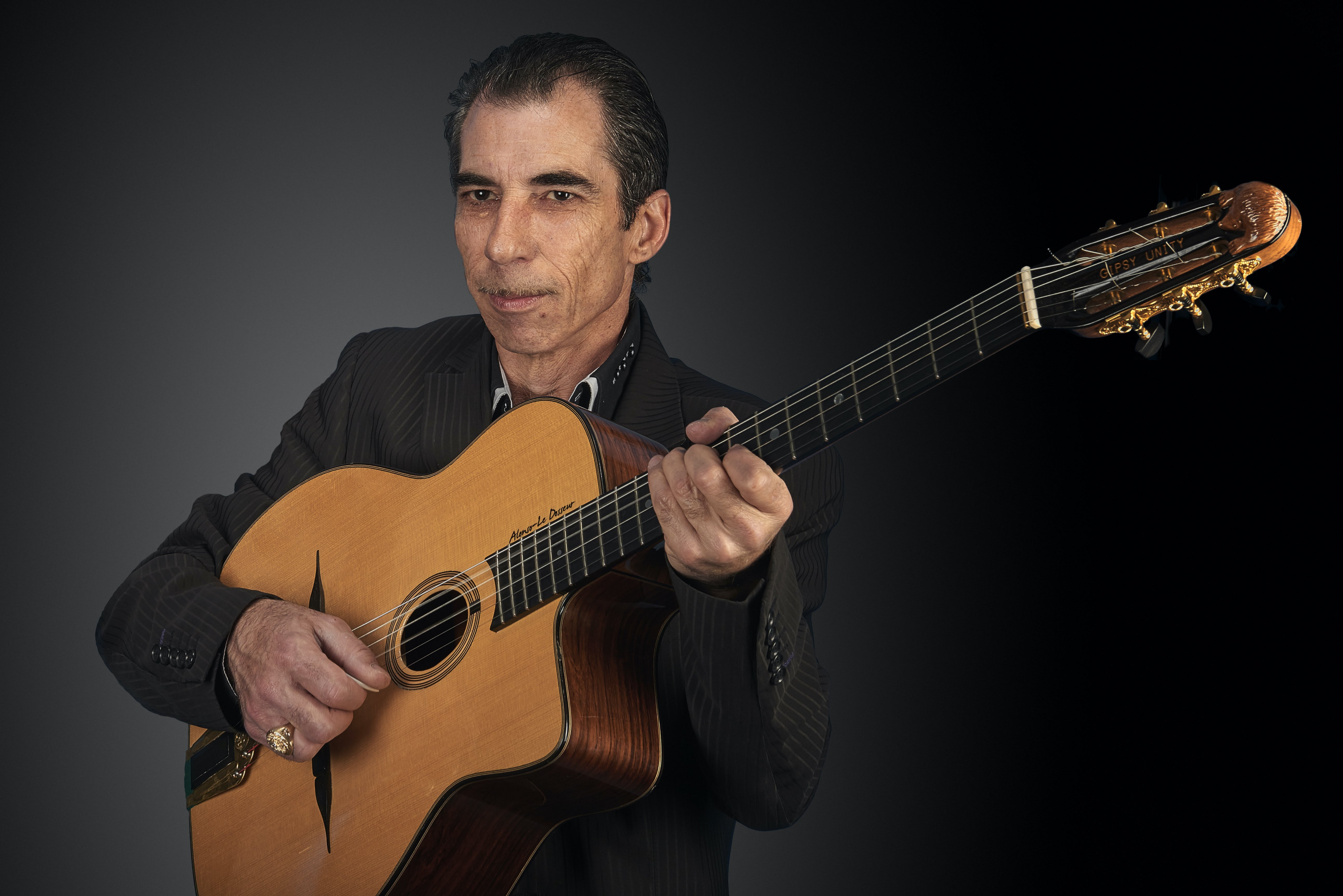 Angelo Debarre